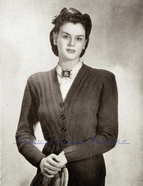 The Vintage Pattern Files: Free 1940's Knitting Pattern - Diagonal Cropped Cardigan The Vintage Pattern Files: Free 1940's Knitting Pattern - Diagonal Cropped Cardigan