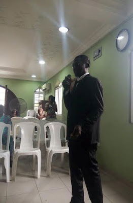 Photos: Man 'Delivered' From Smoking And Drinking During Deliverance  Service In Lagos Church