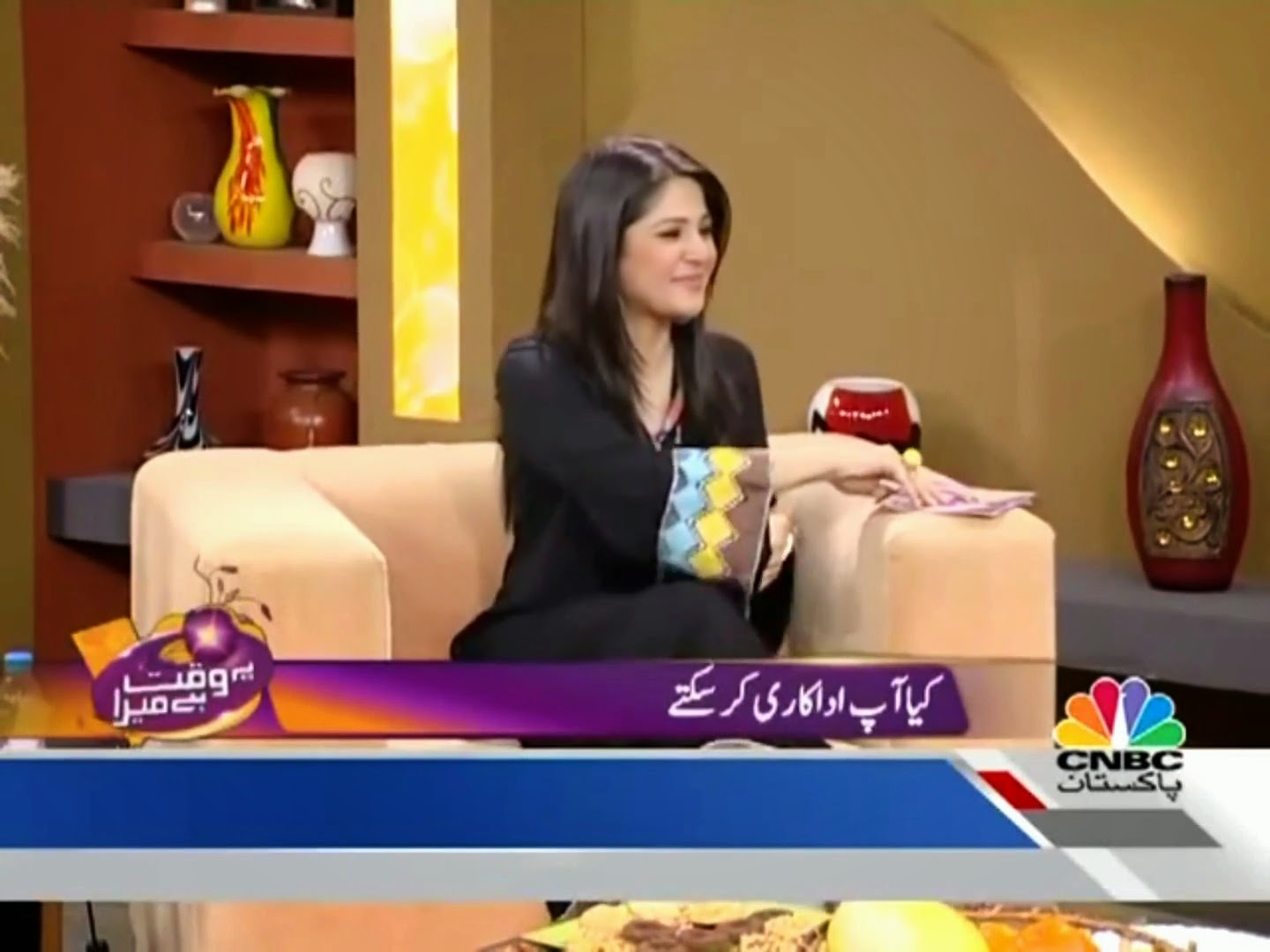 Pakistani Television Captures And Hot Models Ayesha Omer