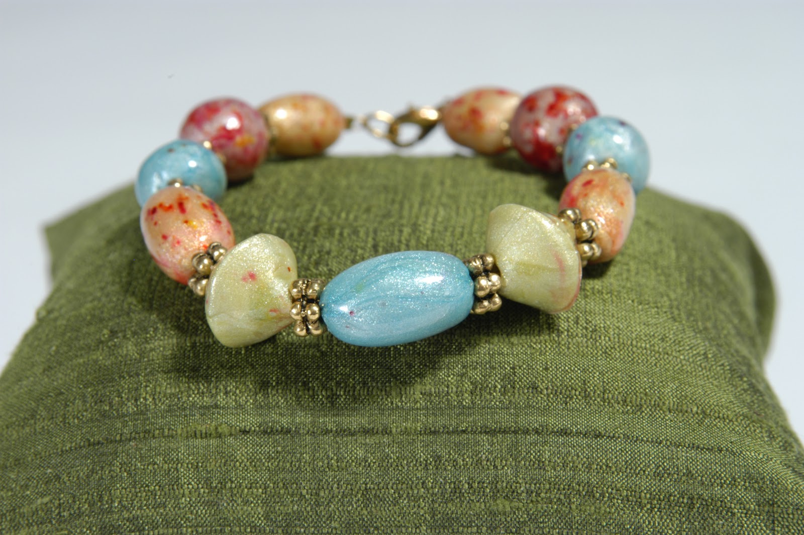 Cathie Filian Video Tutorial How to Make Polymer Clay Beads with the TriBead Roller and