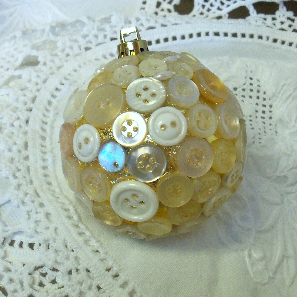 Make The Best of Things Recycled Christmas Ornaments