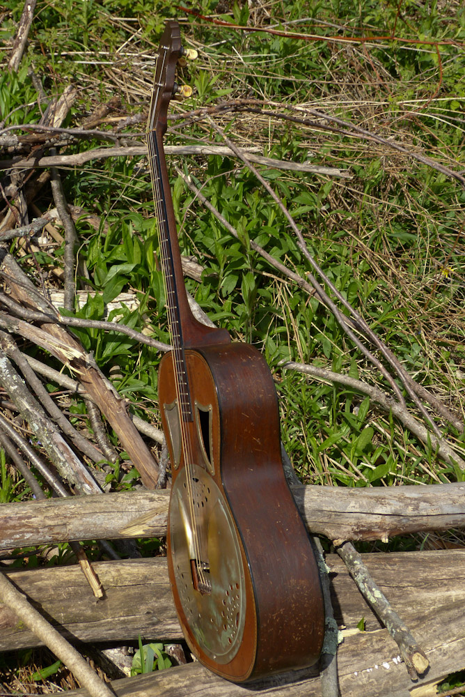 1930s Regalmade "BalsaResonator" Tenor Guitar