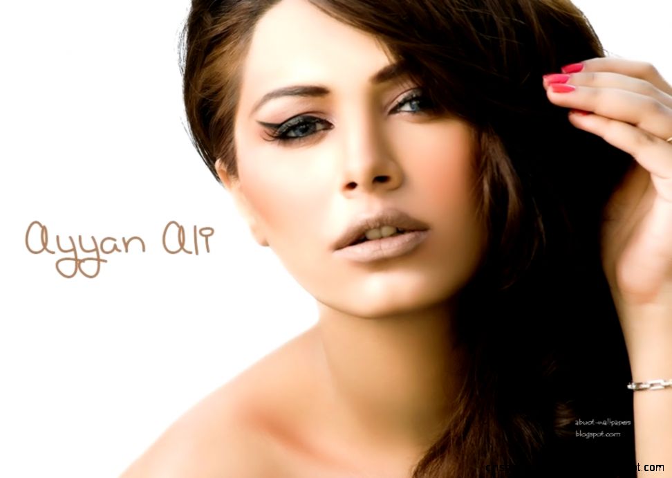 Desirable Perfect Femininity Ayyan Ali Wallpapers and Pictures