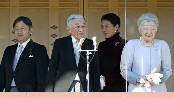 Empress Michiko, Crown Prince Naruhito, Crown Princess Masako, Prince Akishino, Princess Kiko, Princess Mako and Princess Kako