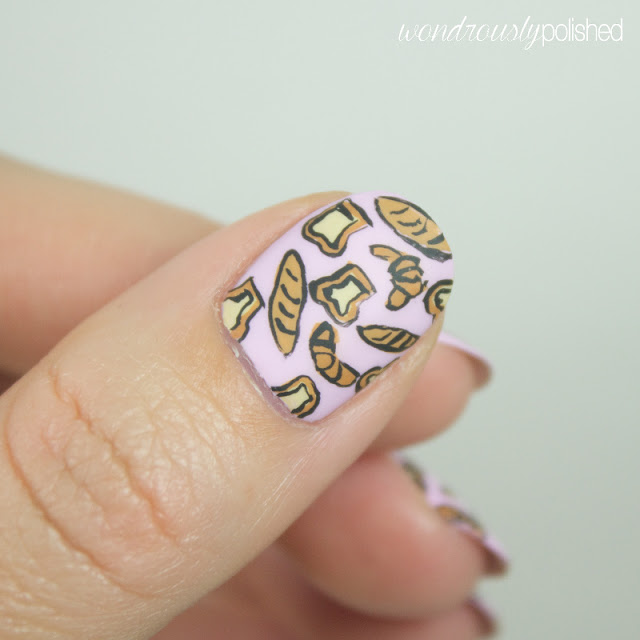 bread nail art