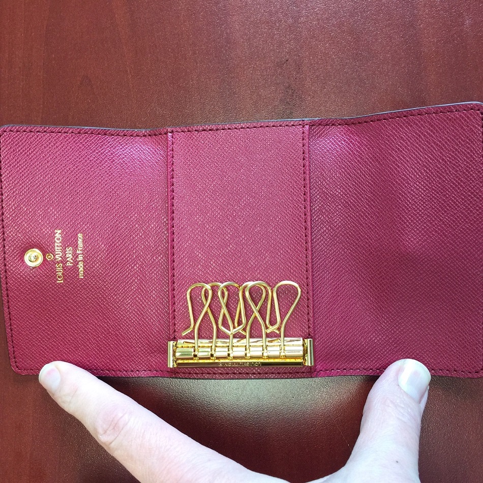 Wholesale Brand Shoes,Offer Replica Designer Handbags,Fashion Clothes