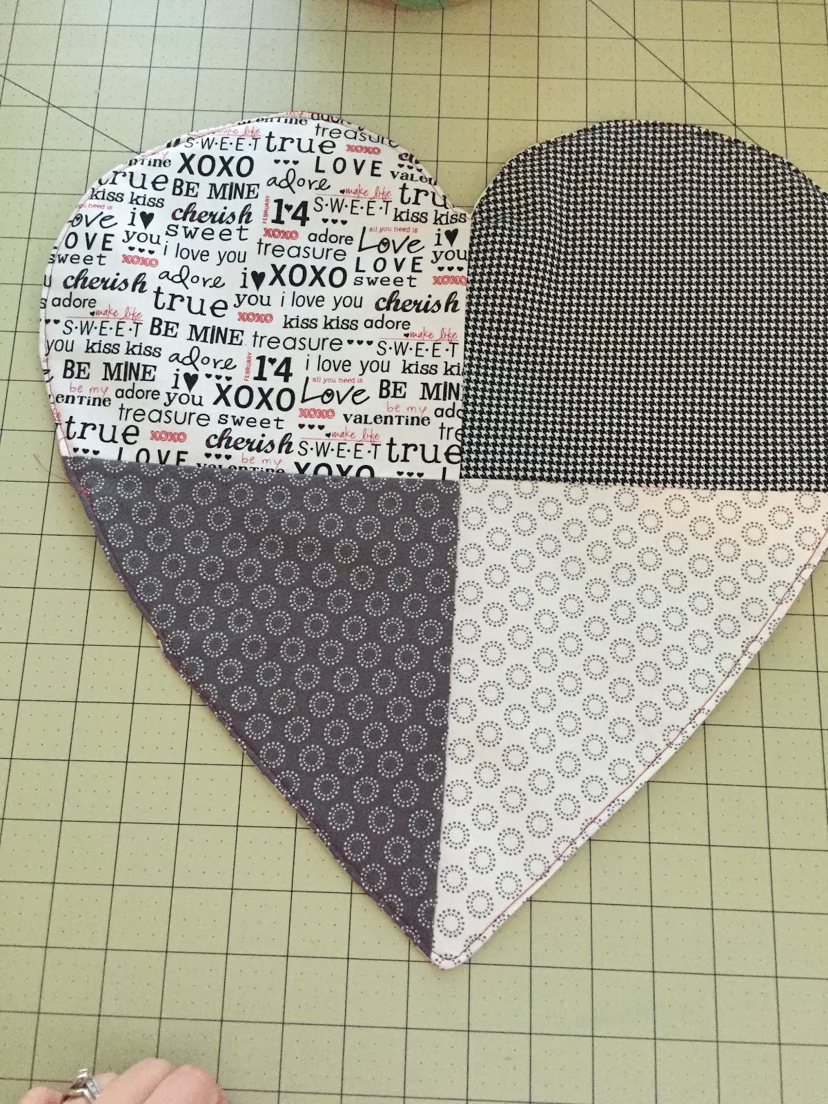 The Chatty Scrapper! Heart Shaped Placemats