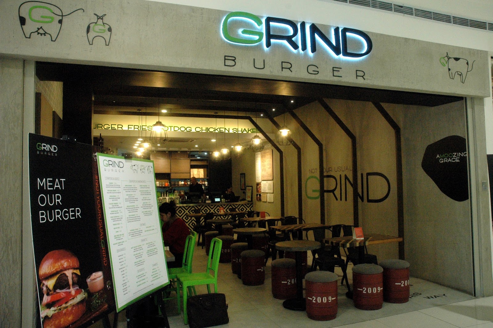 DUDE FOR FOOD Now Grinding Up North Grind Burger at The Block