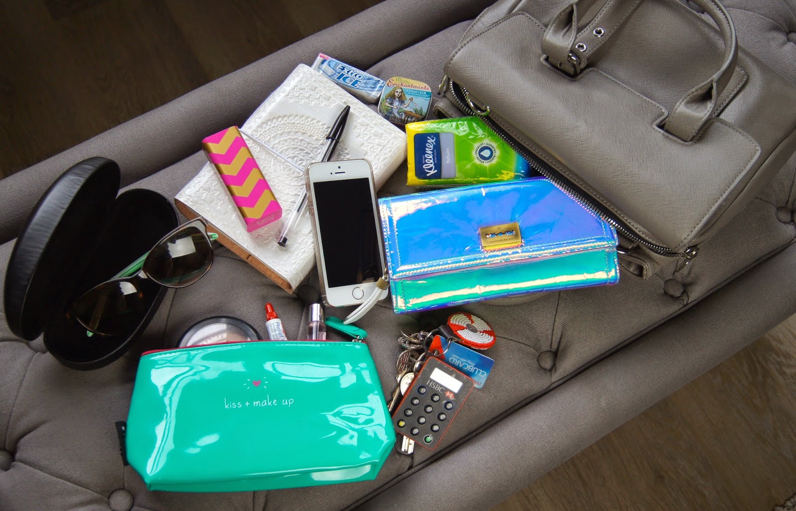 what's in my bag tag
