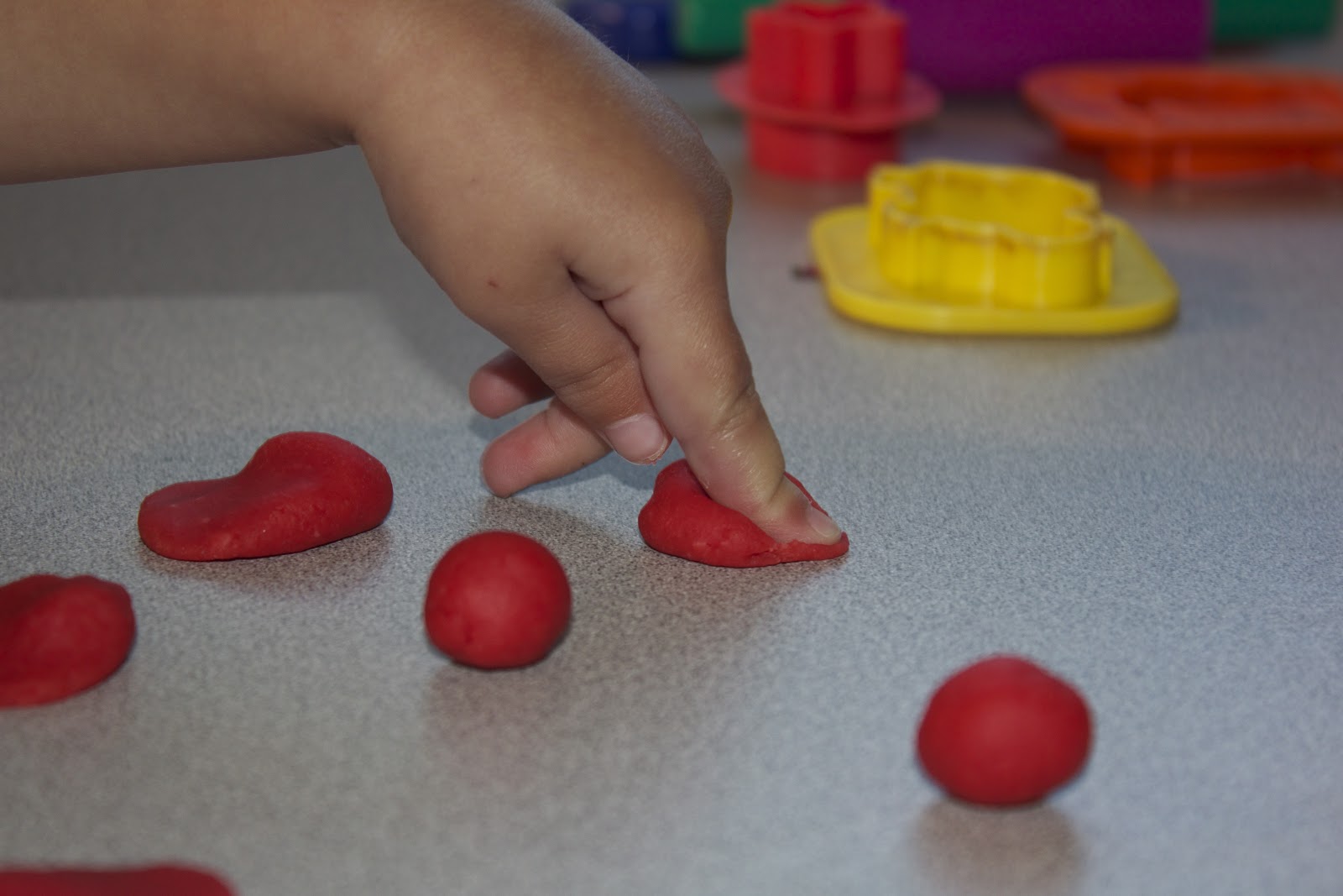 Play At Home Mom LLC Toddler Play Dough Play