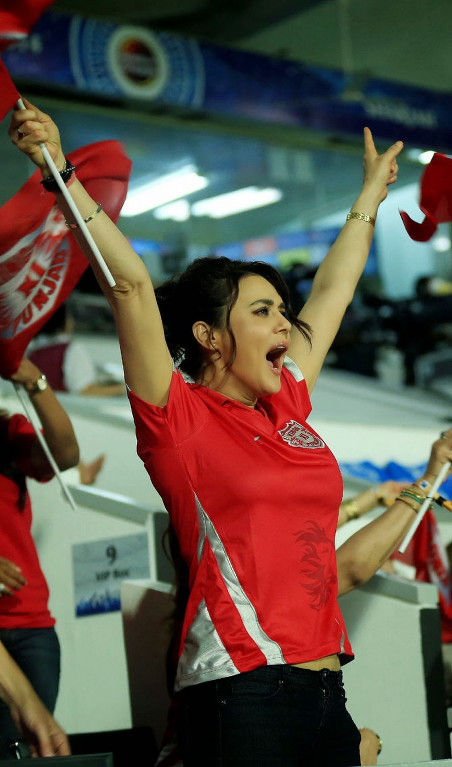 preity-zinta-hot-sexy-photos-at-ipl-prei