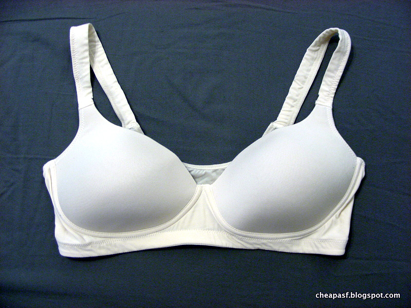 uniqlo sports bra