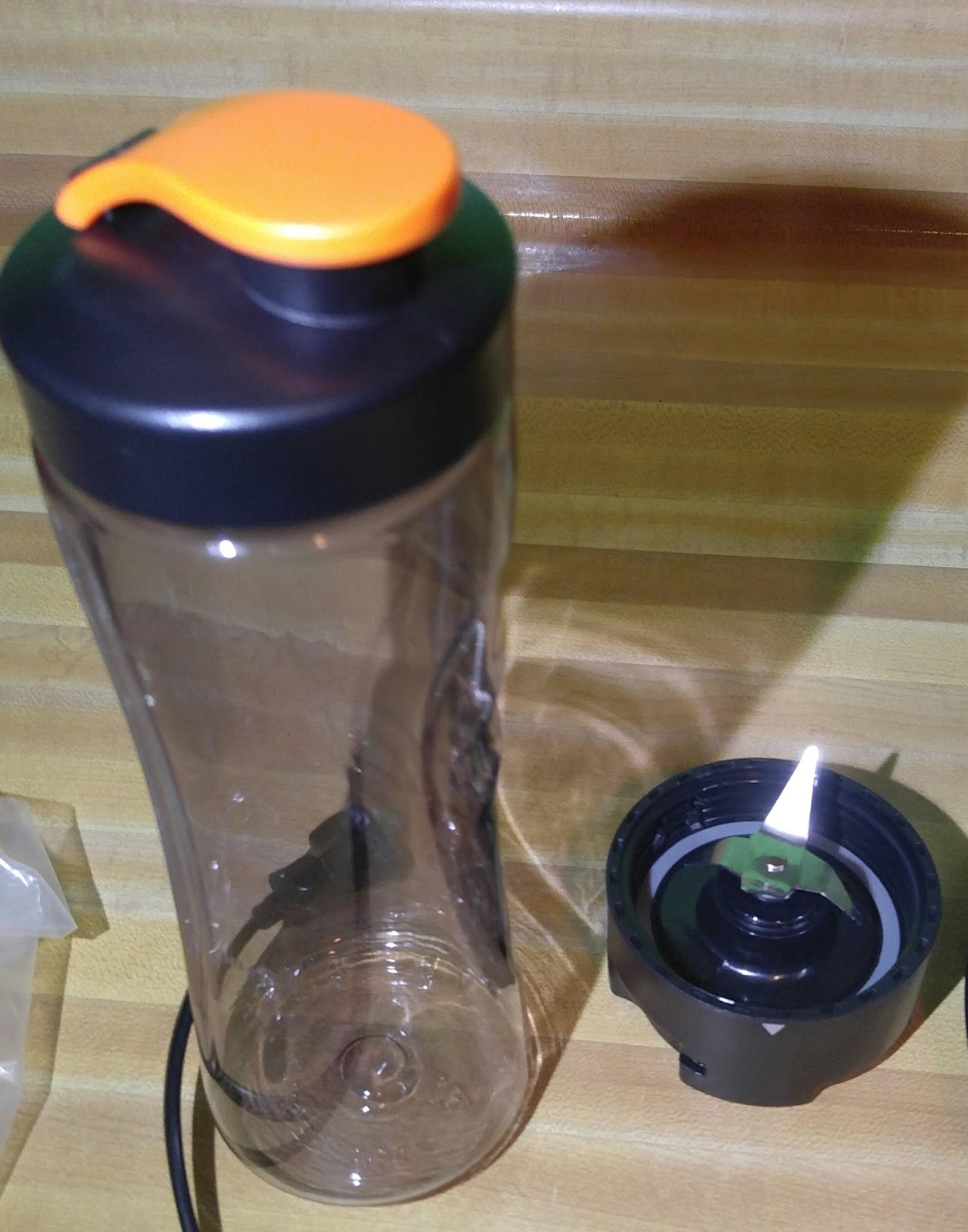 Did you see that? Epica Personal Blender with TakeAlong Bottle
