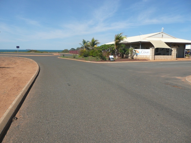 MobileMarshies: THE POINT SAMSON COVE CARAVAN PARK AND AN 'X' RATED