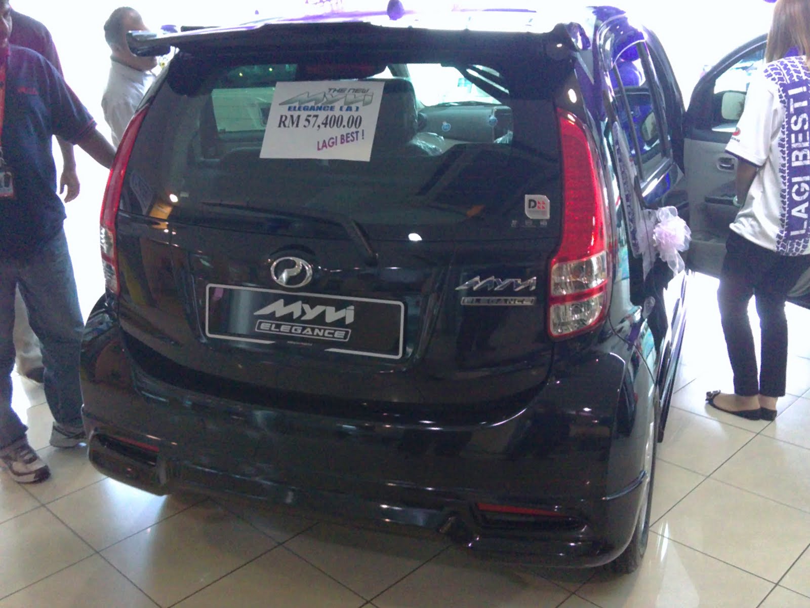 Motoring-Malaysia: The New Perodua Myvi: Pictures and Opinion