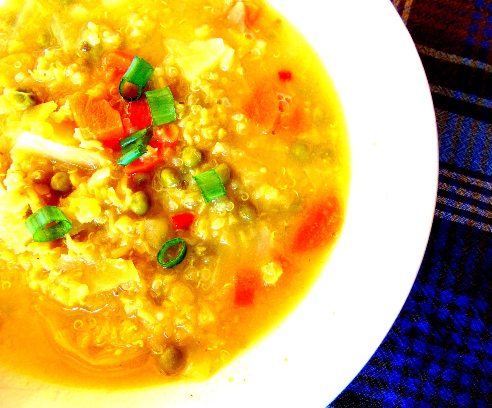 Soupe aux lentilles, quinoa et chou