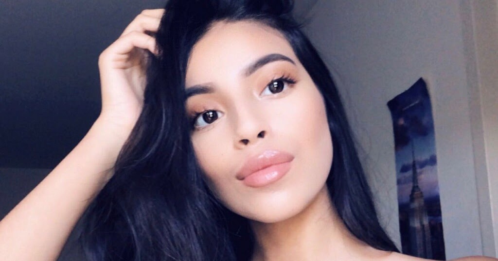 PageantLIVE Red Carpet Highlight Yamilet Gonzalez, Queen Beauty Rhode Island 2019 Ask the CROWN