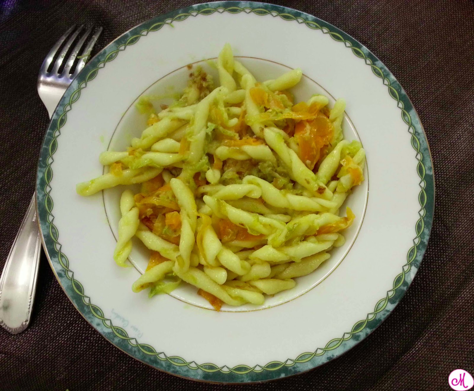 fusilli con carote e zucchine