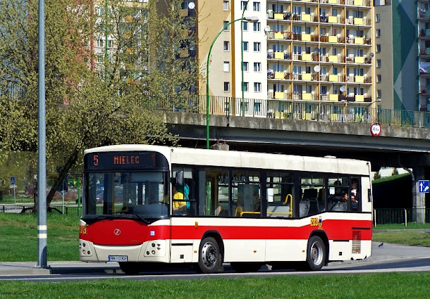 zmiany wygladu autobusow MKS