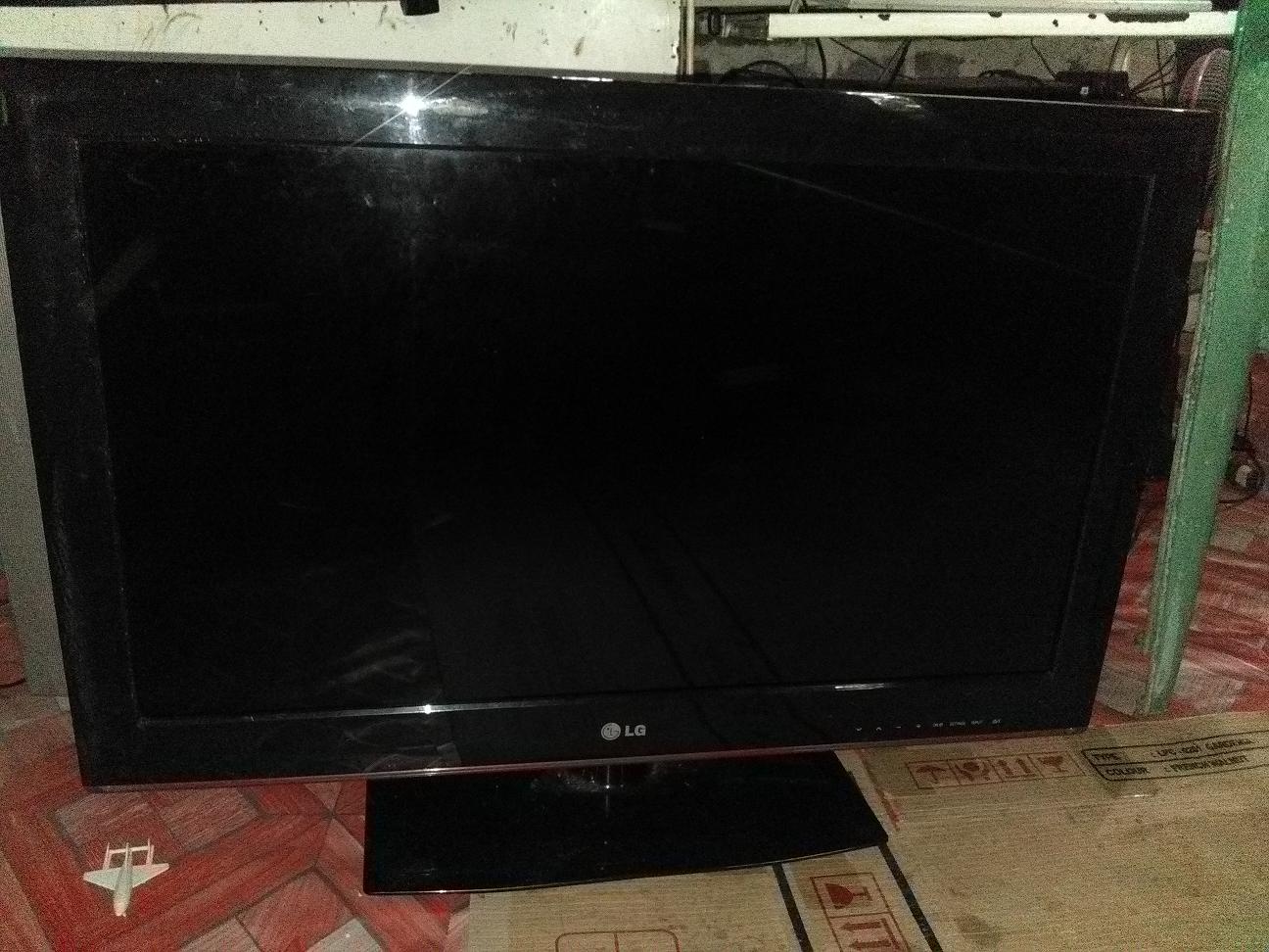 service tv cara membongkar panel dan