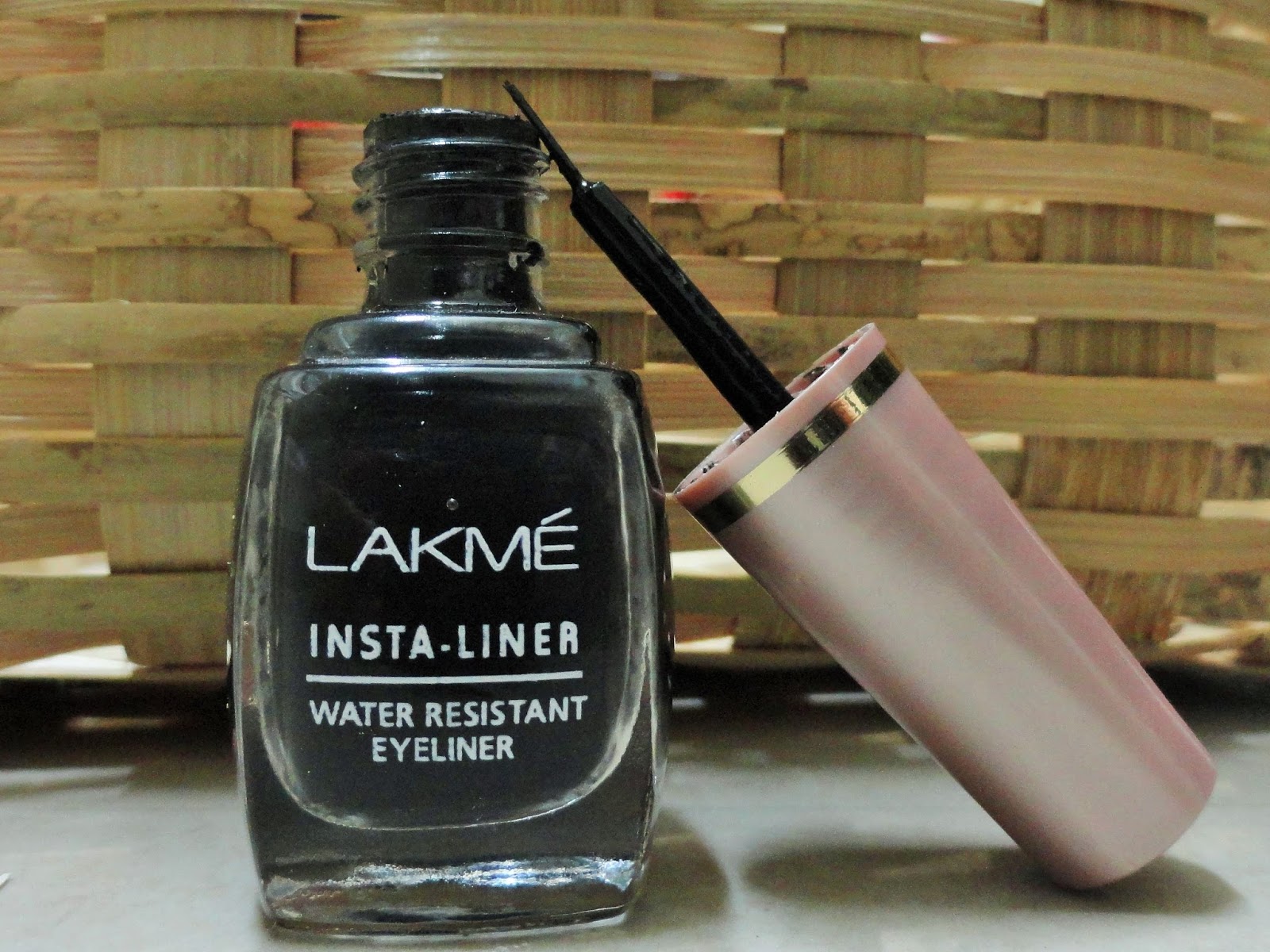 Lakme InstaLiner Water Resistant Eyeliner Review