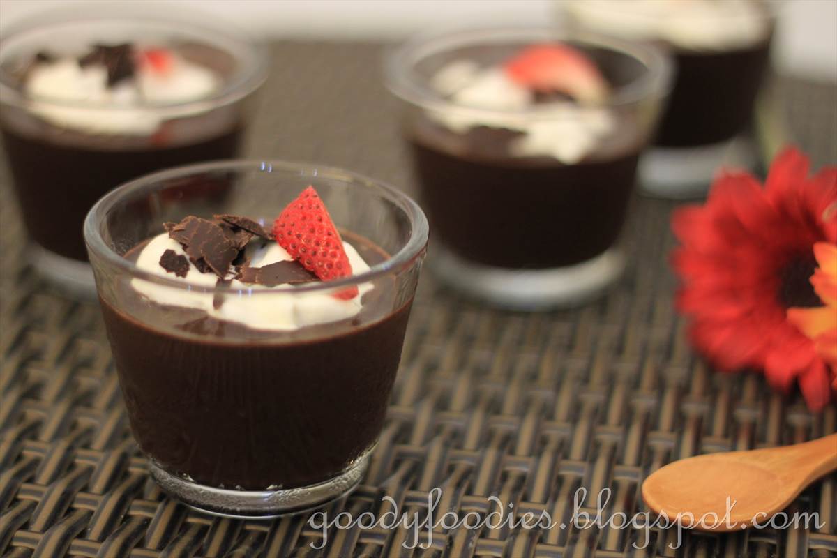 Goodyfoodies Recipe Pot Au Chocolat With Cinnamon Whipped Cream