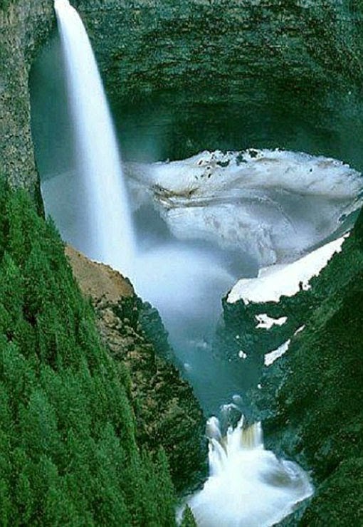 Helmcken Falls,British Columbia, Canada