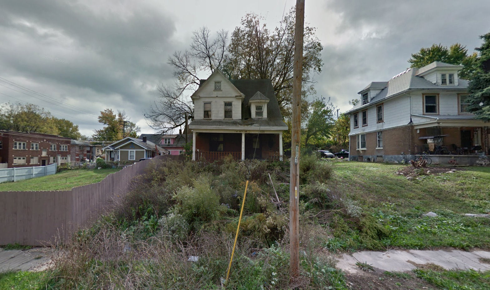 Capt. Spaulding's World BREAKING Another Vacant House Burns in Old