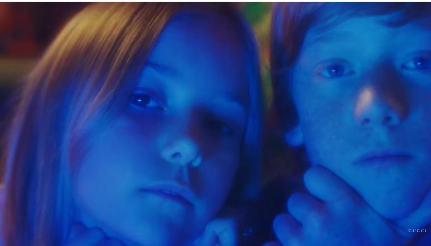 Modella Gucci pubblicità Petra Collins immagina un sogno ungherese per Gucci con Foto - Testimonial Spot Pubblicitario Gucci 2017