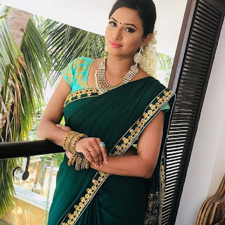 Janani Ashok kumar latest saree photos Navel Queens Janani Ashok kumar latest saree photos Navel Queens