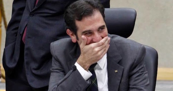 INE prohíbe a AMLO y Morena donar 41 mdp a las víctimas del sismo. INE prohíbe a AMLO y Morena donar 41 mdp a las víctimas del sismo.
