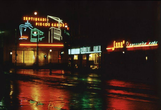 1963 год. Кафе "Луна" на углу улицы Ленина и бульвара Падомью.