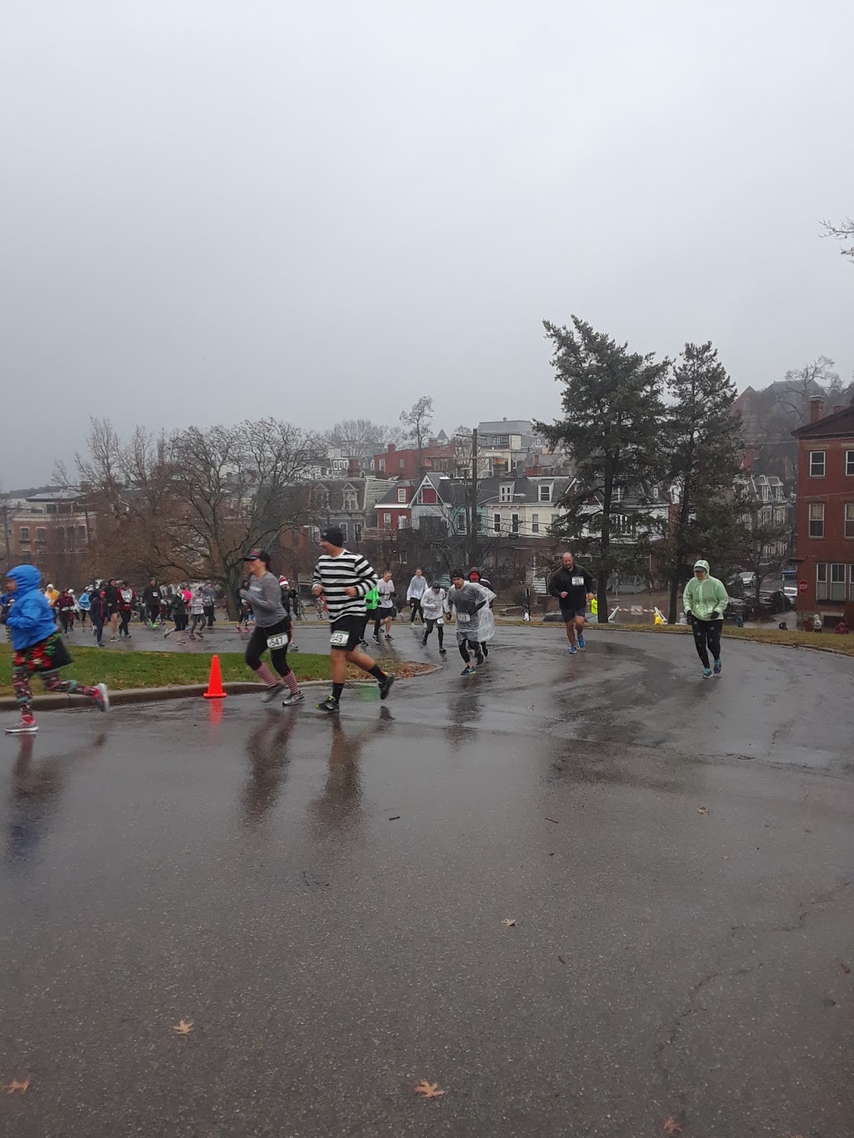 Cincinnati Running Club Members That Did the 2018 Egg Nog Jog
