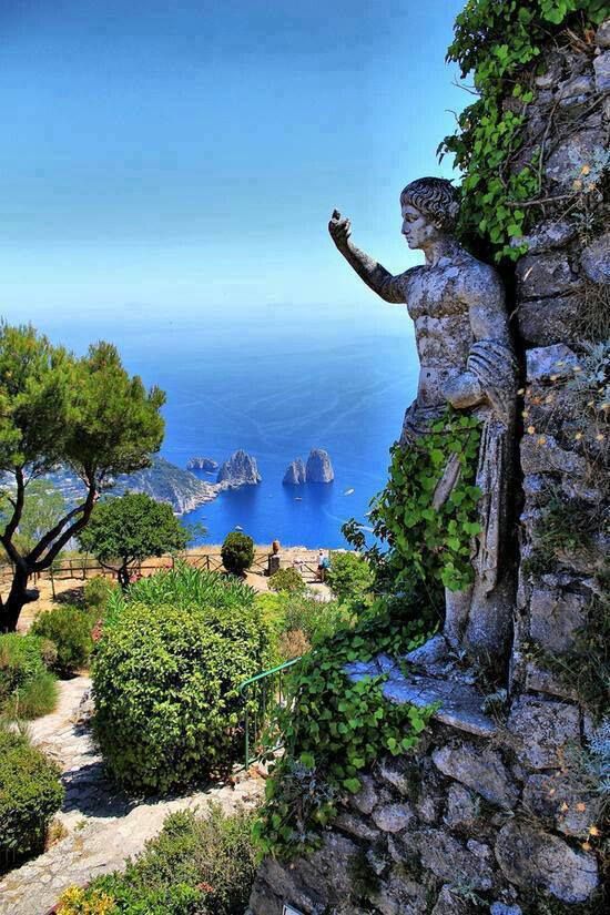 The Seductive Capri – Isle of the Sirens 