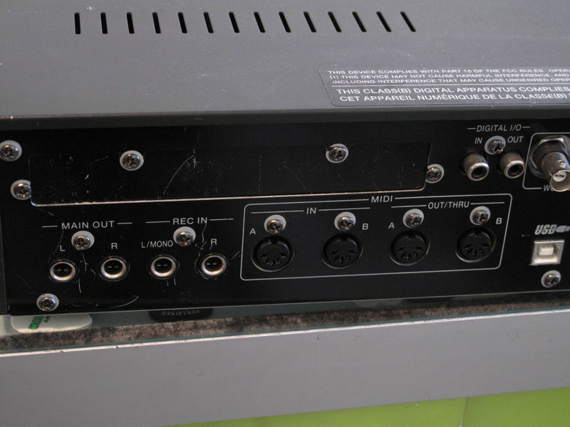 MATRIXSYNTH: Akai Z8 Digital Rack Sampler with Remote Front Panel