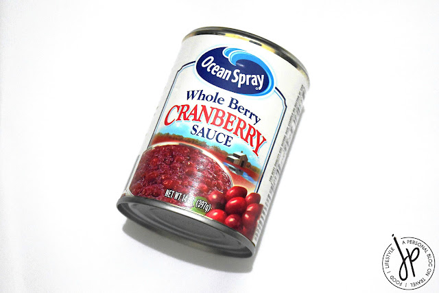can of cranberry sauce
