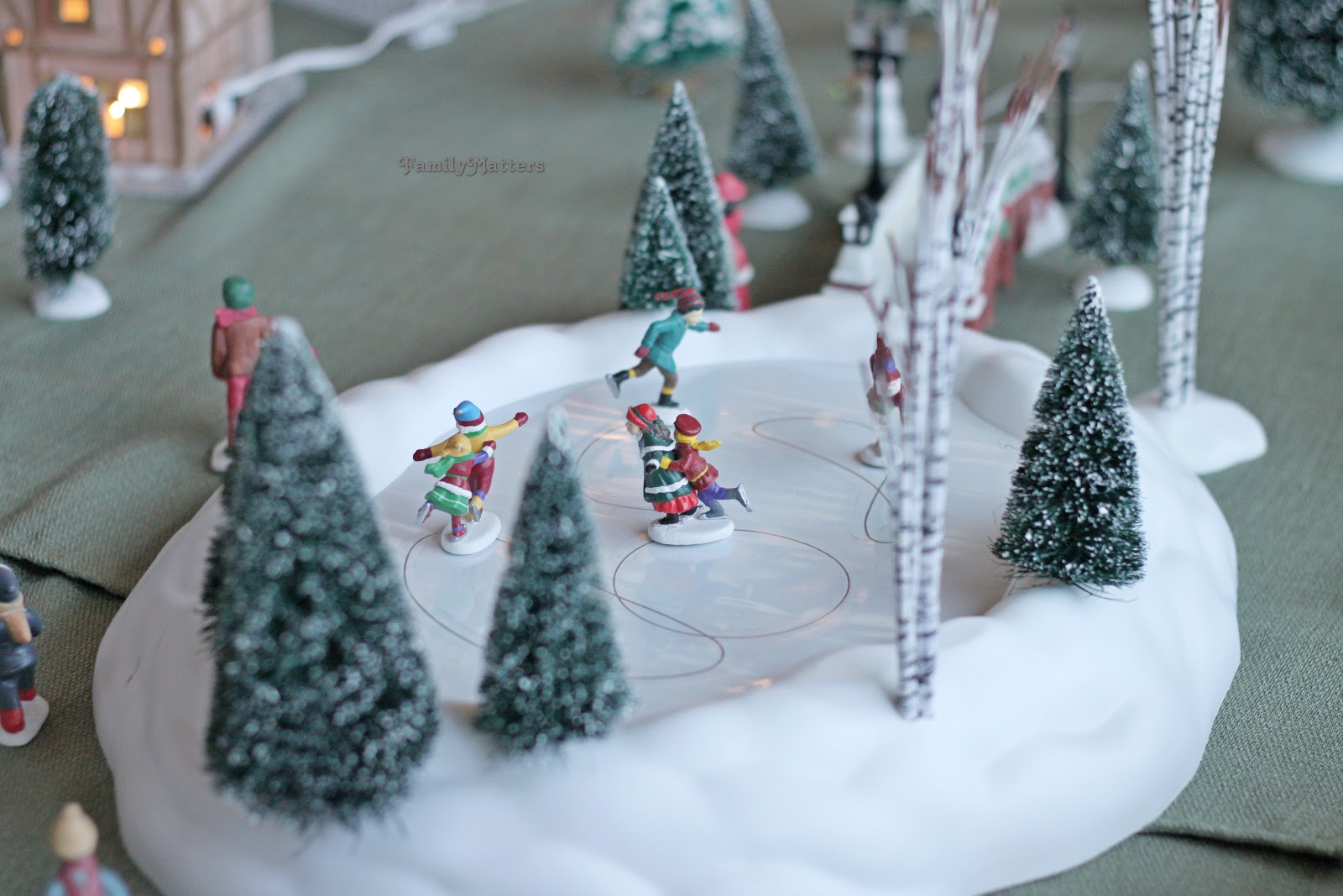 Christmas tree decorating party FamilyMatters: 12/01/2012 - 01/01/2013