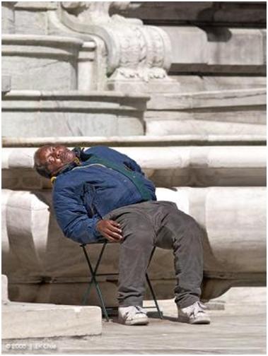 style hot photos: Unusual and Funny Sleeping Style- 12 Images