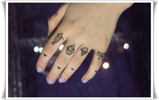 Finger Tattoos Designs