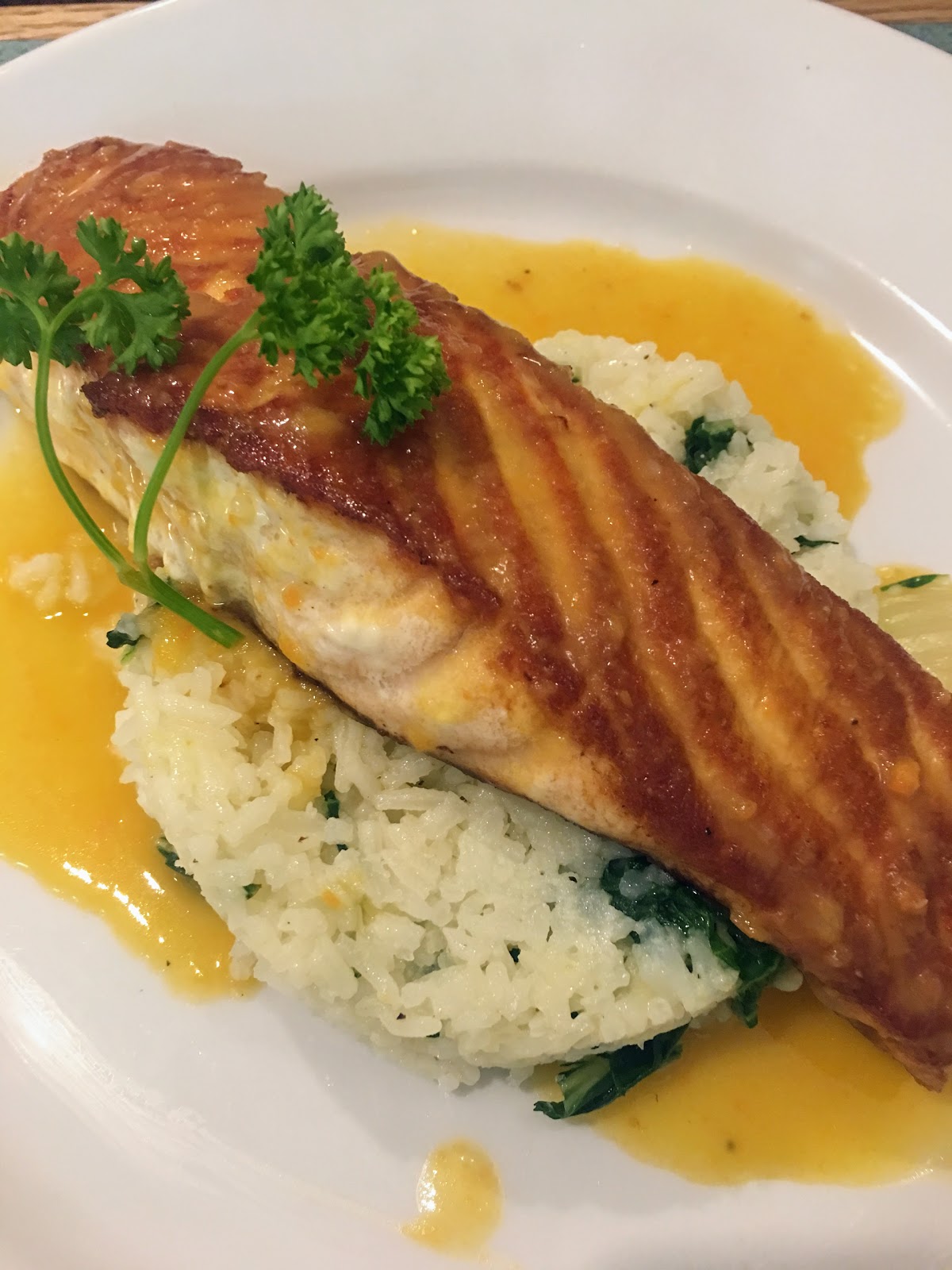 The Sasson Report Eating Out At Seafood Gourmet, gagging on iceberg lettuce and overcooked halibut