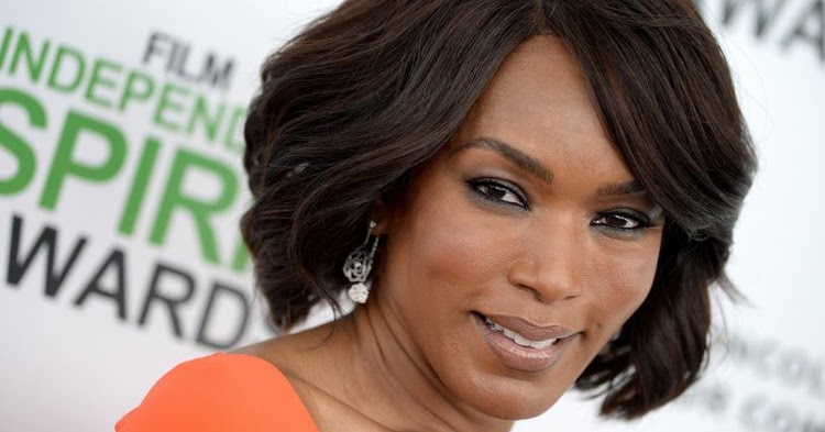 Angela Bassett Films Et Programmes Tv Angela Bassett rejoint le casting de Black Panther signé Ryan Coogler