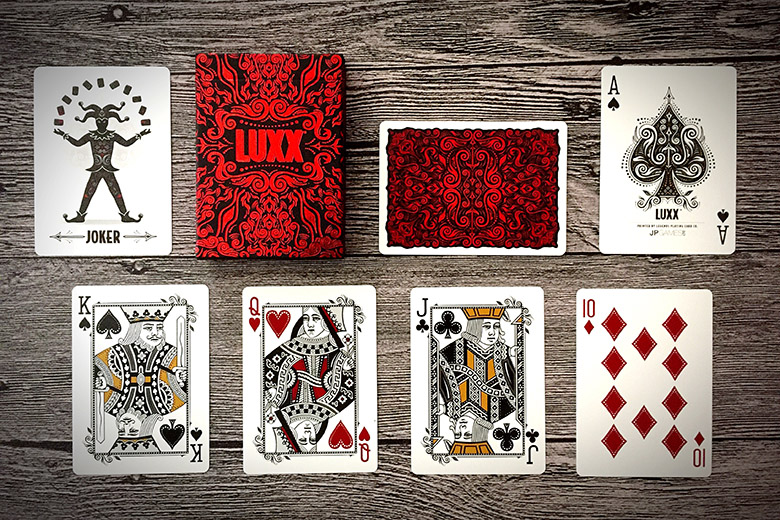 Playing cards and cardistry news, reviews and previews. 