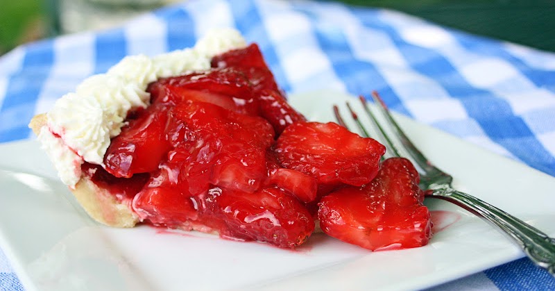 Just a Spoonful of: Strawberry Glaze Pie