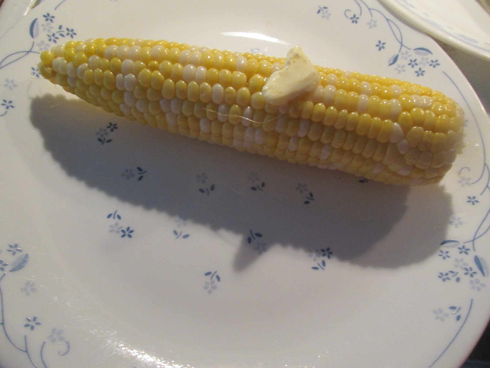 Vickie's Kitchen and Garden How to Microwave Corn with the Husk On!