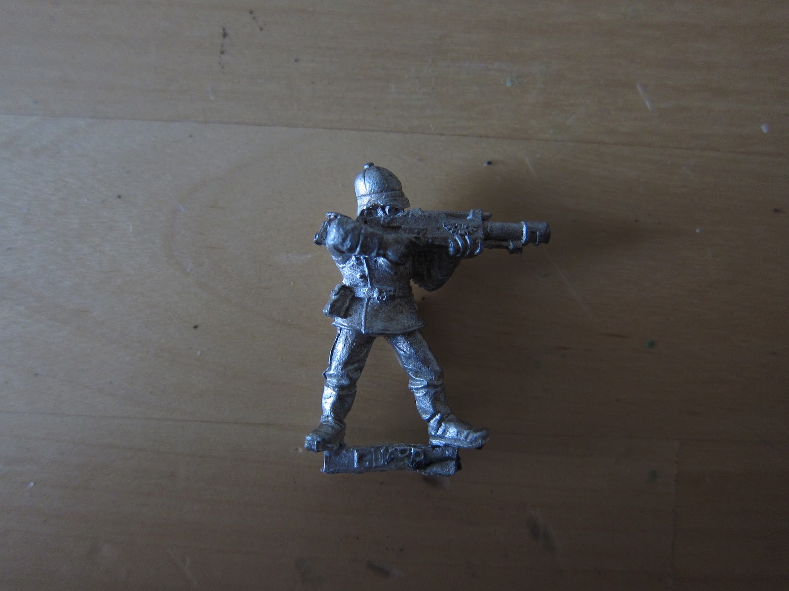 13th Royal Praetorian Rifles Tutorial Stripping paint and removing super glue from metal