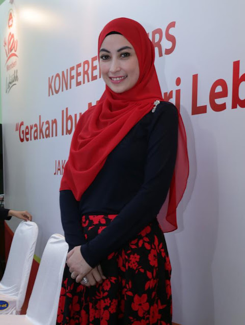 MasyaAllah, Artis Cantik ini Sisihkan Keuntungan Bisnis untuk Pengidap Kanker dan Ginjal MasyaAllah, Artis Cantik ini Sisihkan Keuntungan Bisnis untuk Pengidap Kanker dan Ginjal