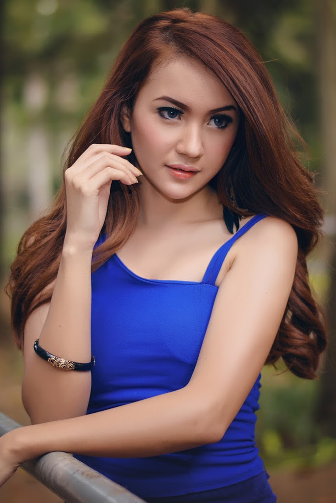 konsep foto Model Winny Valencia sintal dan manis