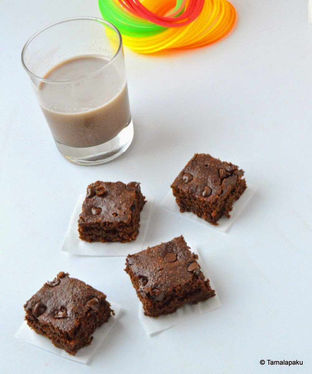 Eggless OatBanana Brownie Tamalapaku