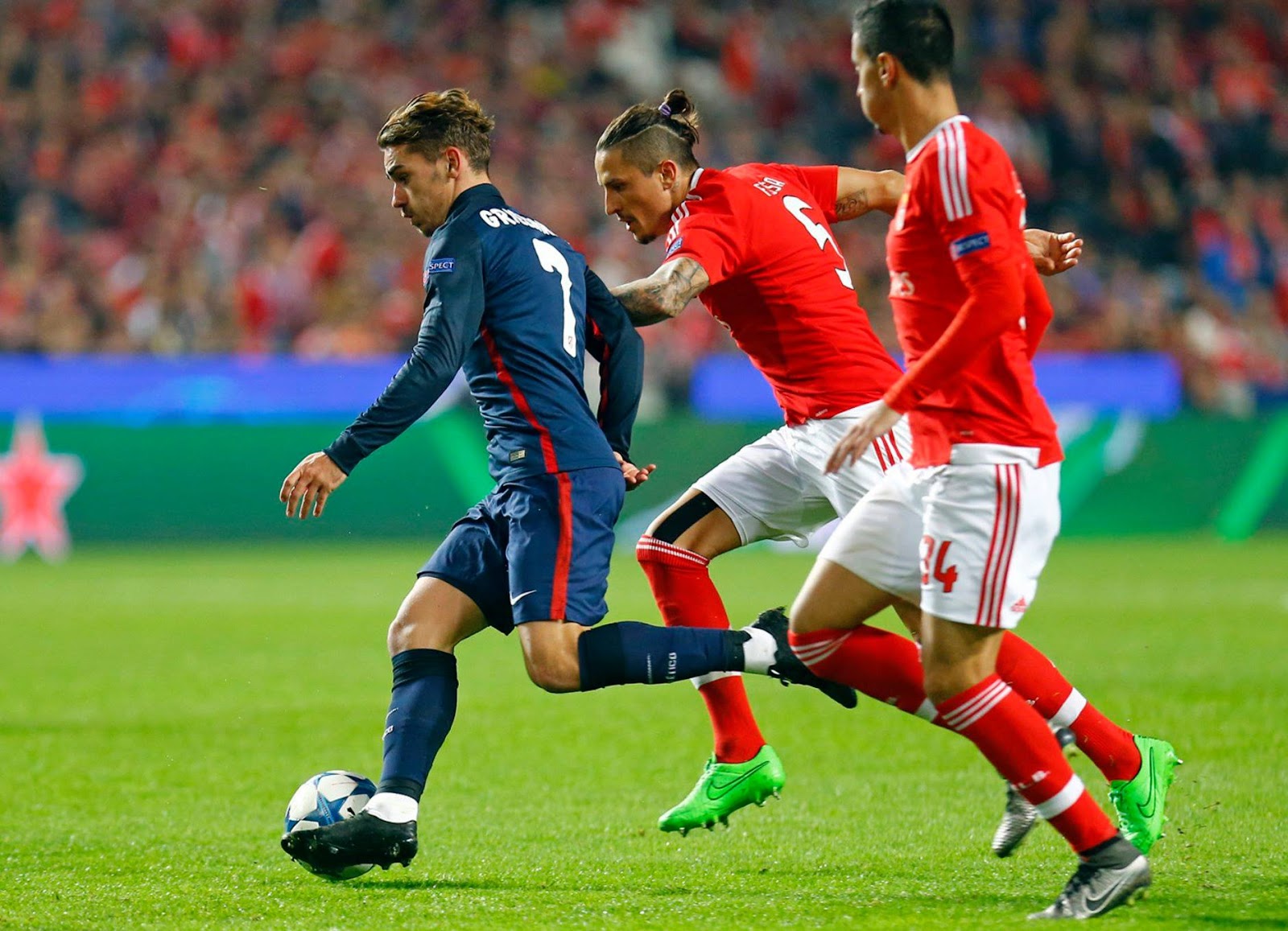 Revealed: Antoine Griezmann Been Spotted Wearing Nike Boots? Footy