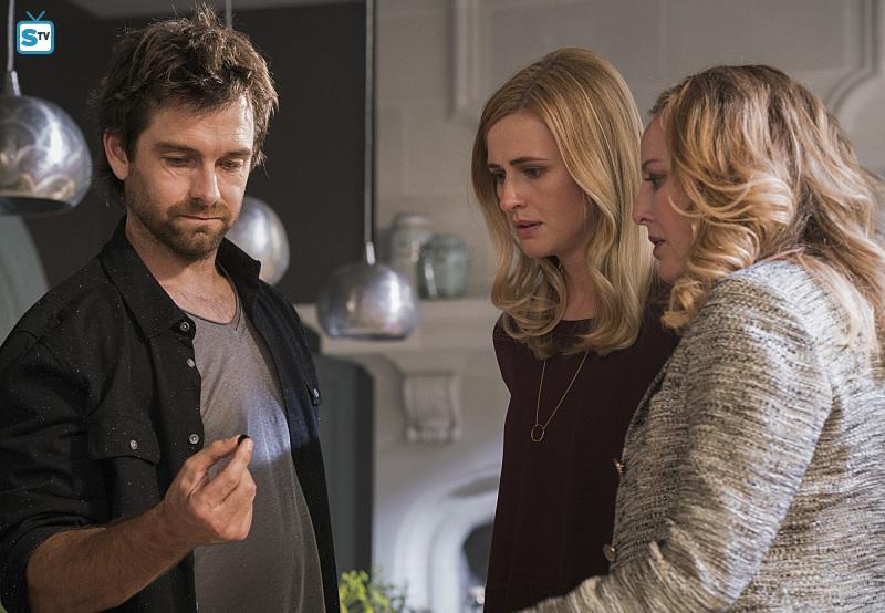 American Gothic - Episode 1.08 - Kindred Spirits - Promotional Photos & Press Release